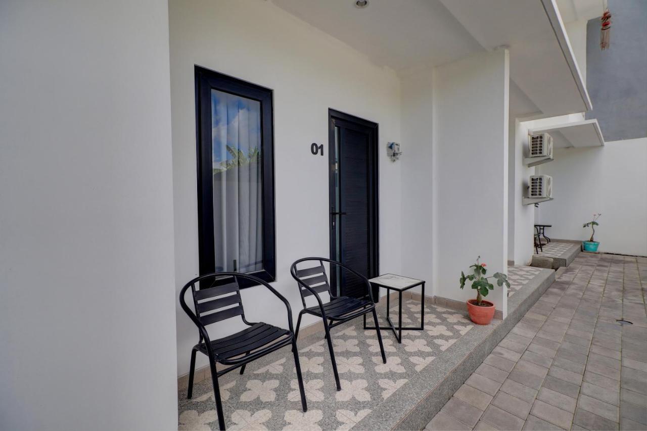 מלון סמיניאק Oyo Life 92854 The Danari House מראה חיצוני תמונה