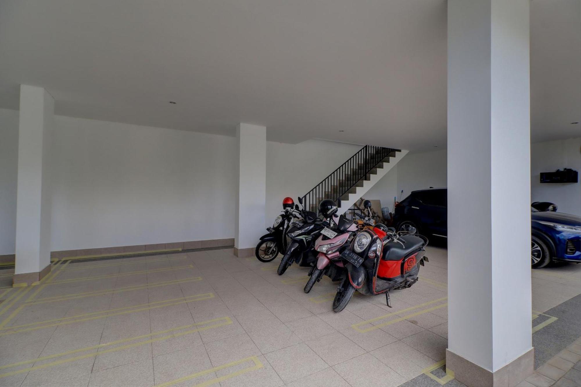 מלון סמיניאק Oyo Life 92854 The Danari House מראה חיצוני תמונה